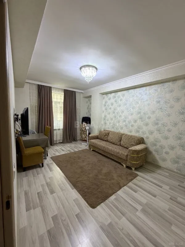 Kirayə verilir 2 otaqlı mənzil 44 m²
