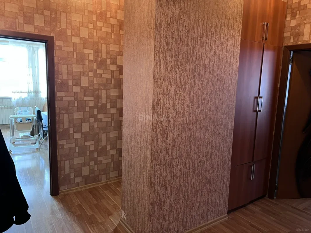 Satılır 2 otaqlı mənzil 87 m²