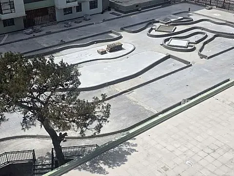 Satılır 3 otaqlı mənzil 147 m²