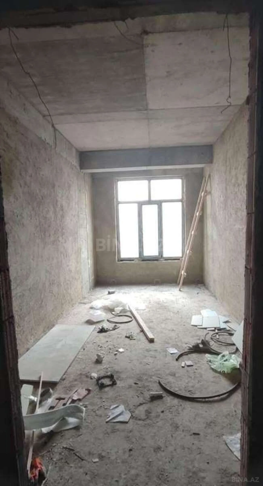 Satılır 3 otaqlı mənzil 147 m²