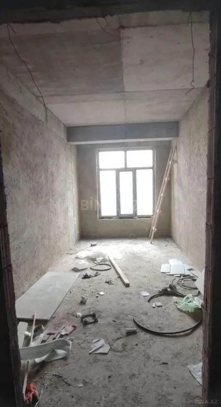 Satılır 3 otaqlı mənzil 147 m²