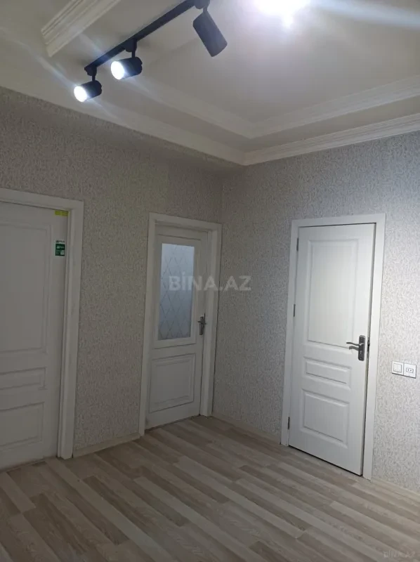 Kirayə verilir 2 otaqlı mənzil 80 m²