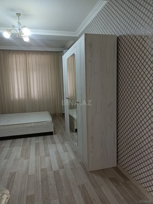 Kirayə verilir 2 otaqlı mənzil 80 m²