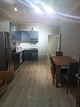 Kirayə verilir 2 otaqlı mənzil 80 m²