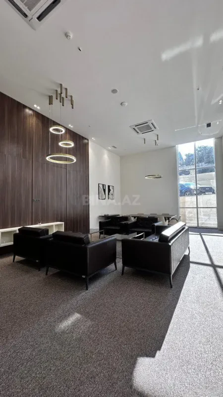 Satılır 5 otaqlı mənzil 359 m²