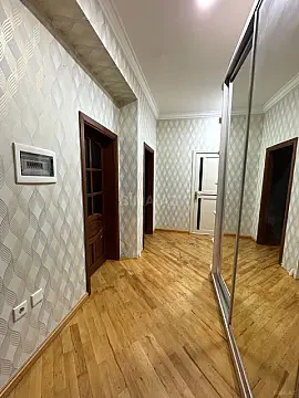 Satılır 2 otaqlı mənzil 90 m²