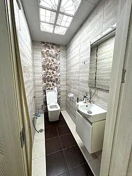 Satılır 2 otaqlı mənzil 90 m²