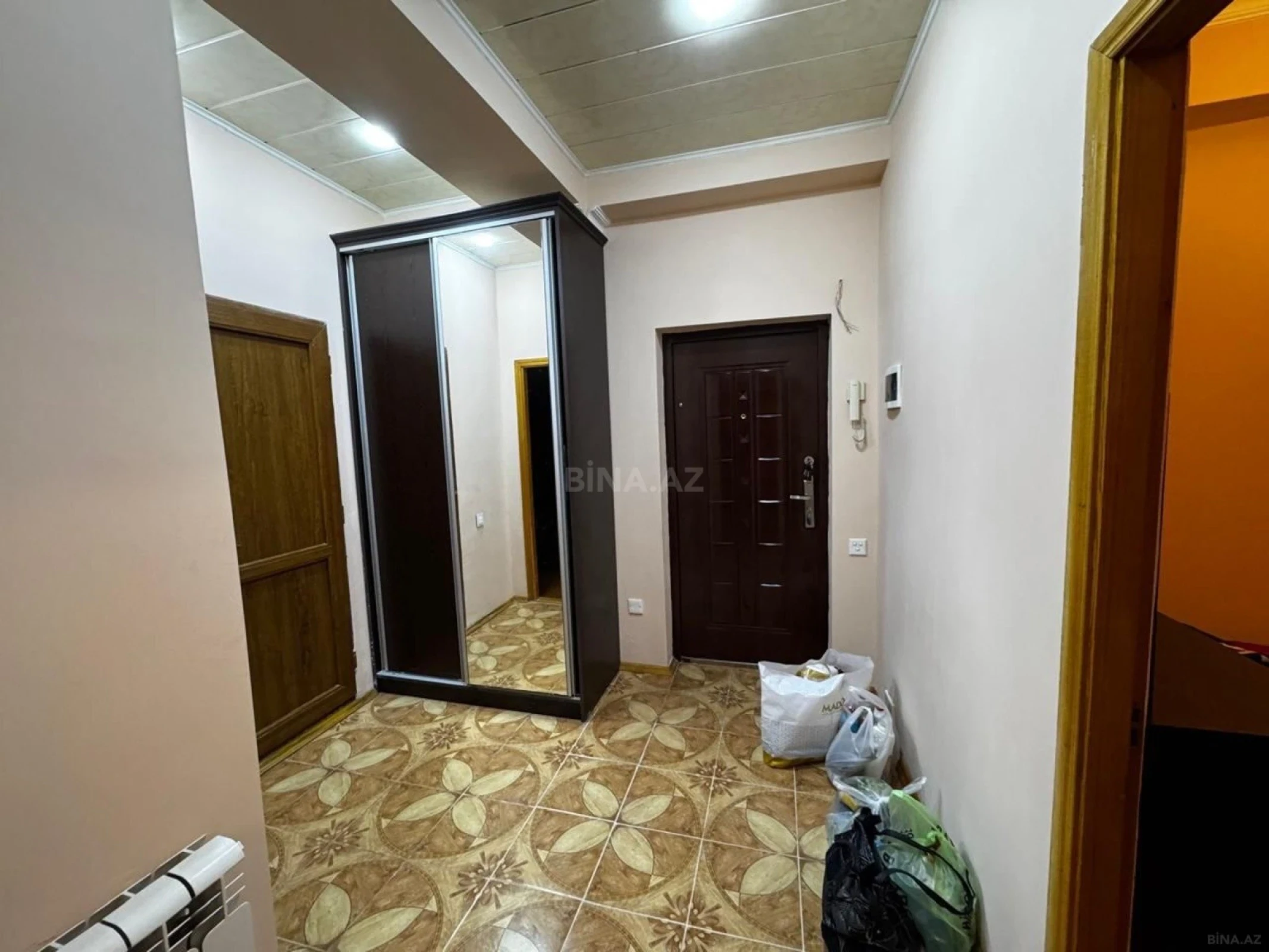 Kirayə verilir 3 otaqlı mənzil 75 m²