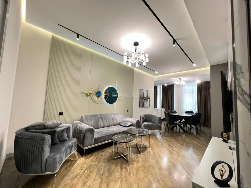 Satılır 3 otaqlı mənzil 150 m²