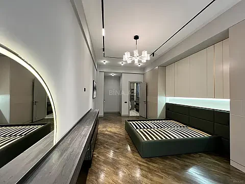 Satılır 3 otaqlı mənzil 150 m²