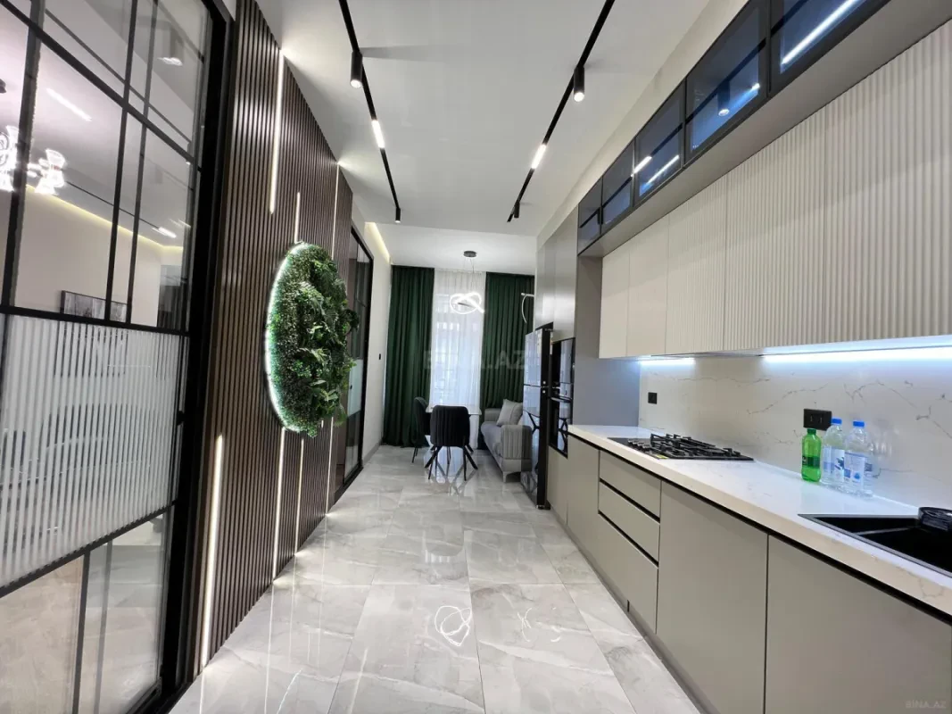 Satılır 3 otaqlı mənzil 150 m²