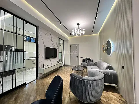 Satılır 3 otaqlı mənzil 150 m²