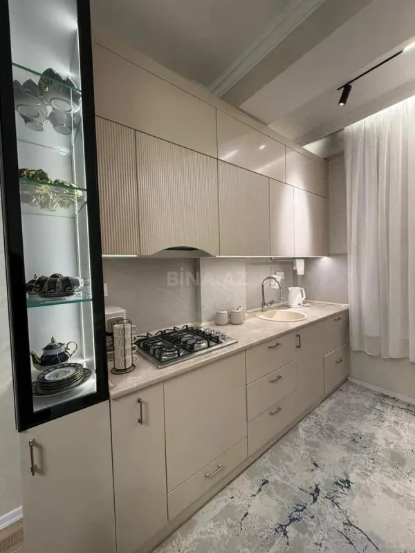 Satılır 2 otaqlı mənzil 70 m²
