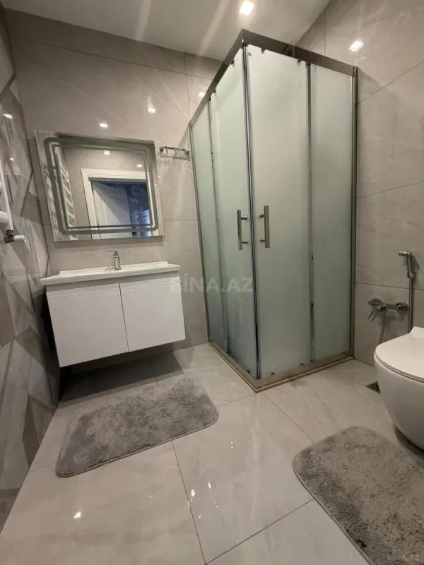 Satılır 2 otaqlı mənzil 70 m²