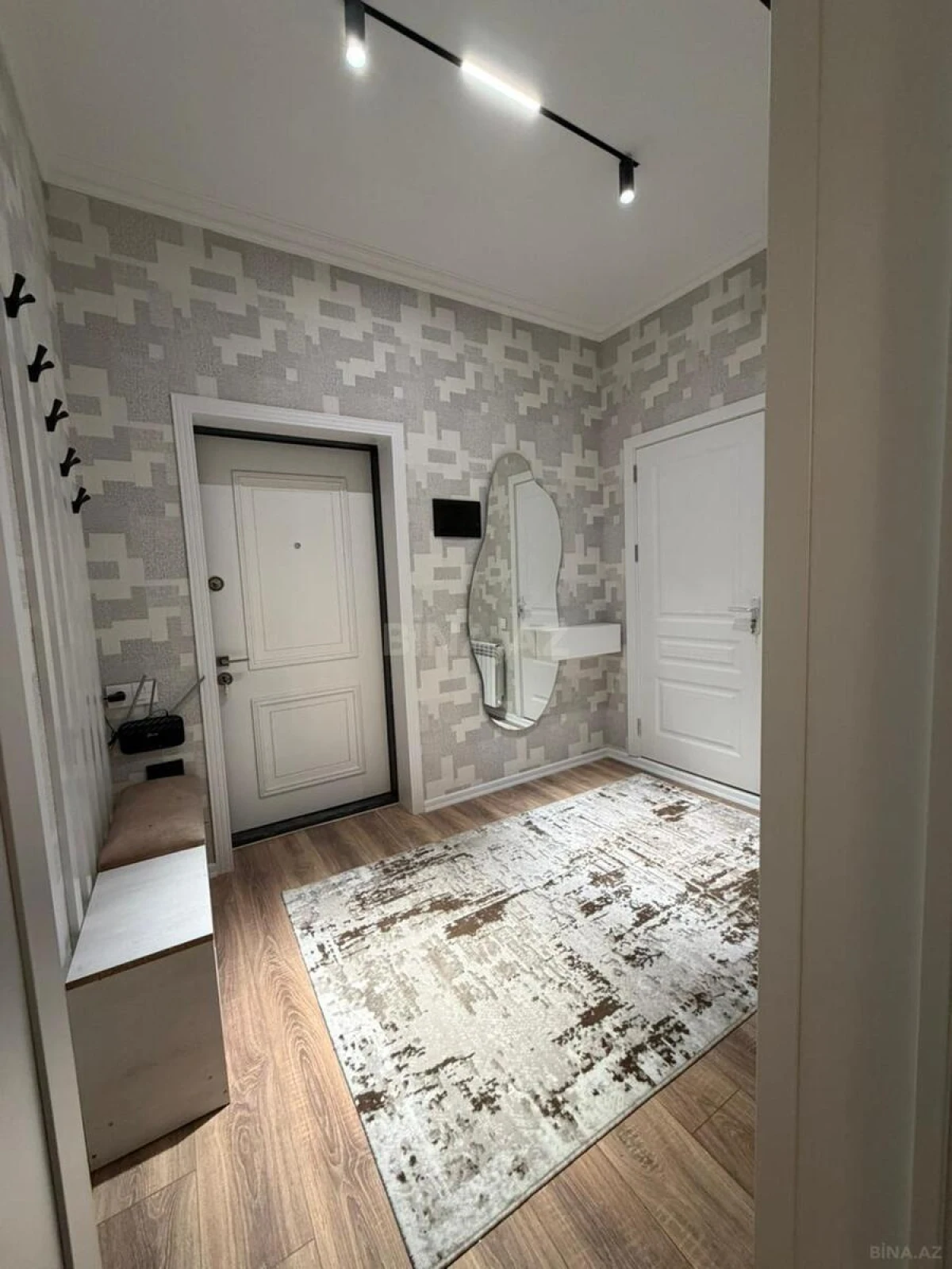 Satılır 2 otaqlı mənzil 70 m²