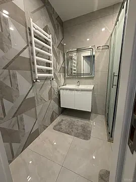 Satılır 2 otaqlı mənzil 70 m²