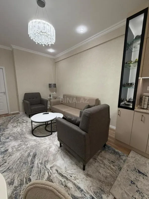 Satılır 2 otaqlı mənzil 70 m²