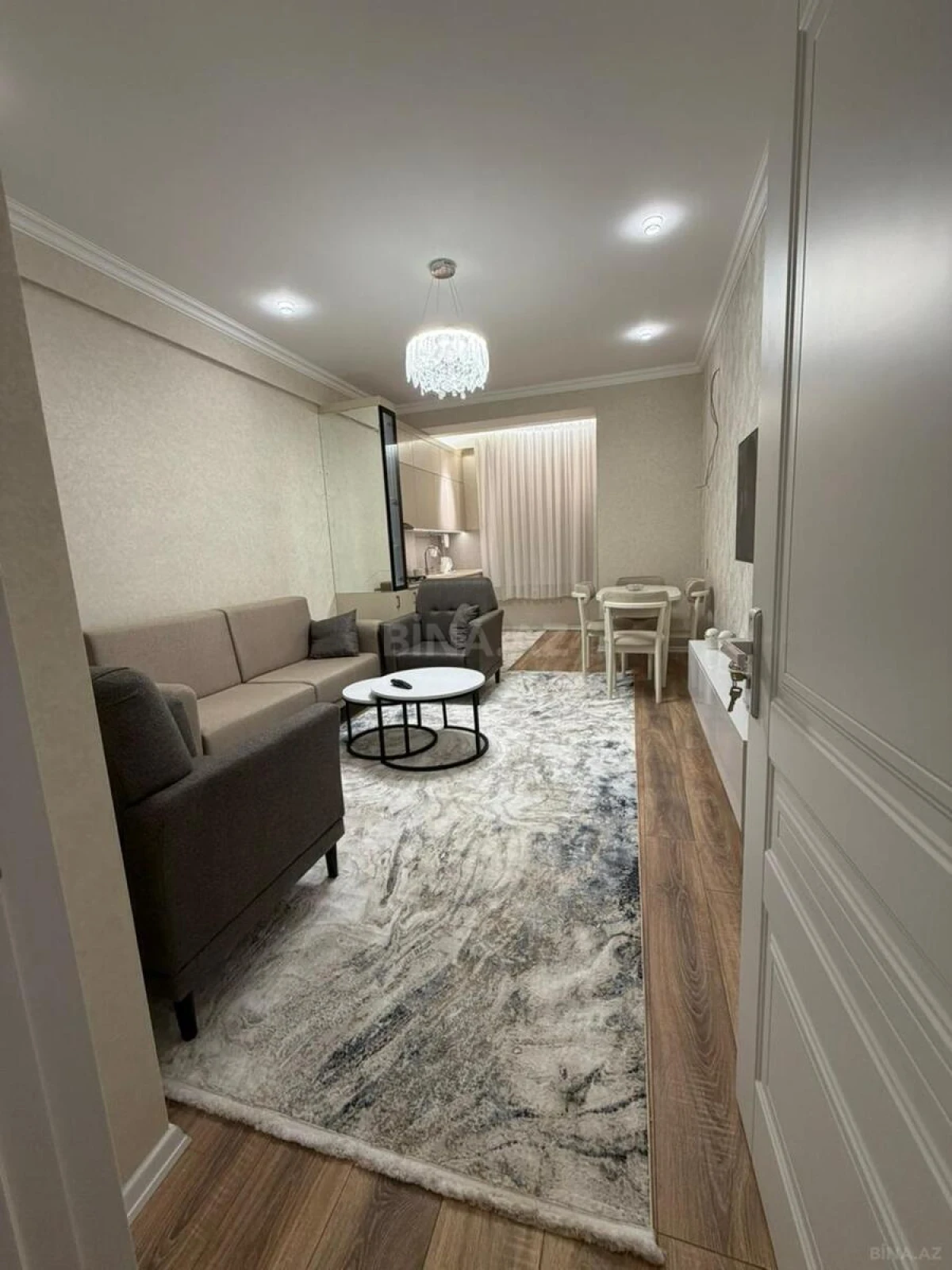 Satılır 2 otaqlı mənzil 70 m²
