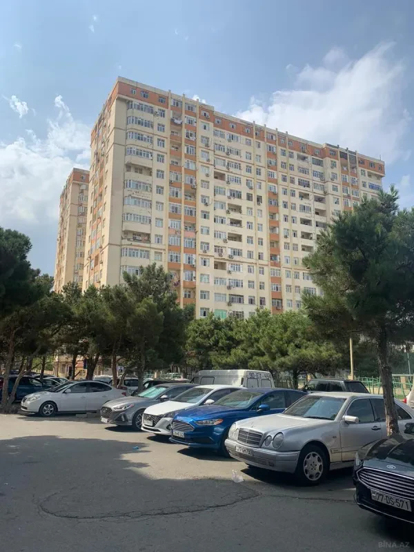 Kirayə verilir 3 otaqlı mənzil 106 m²