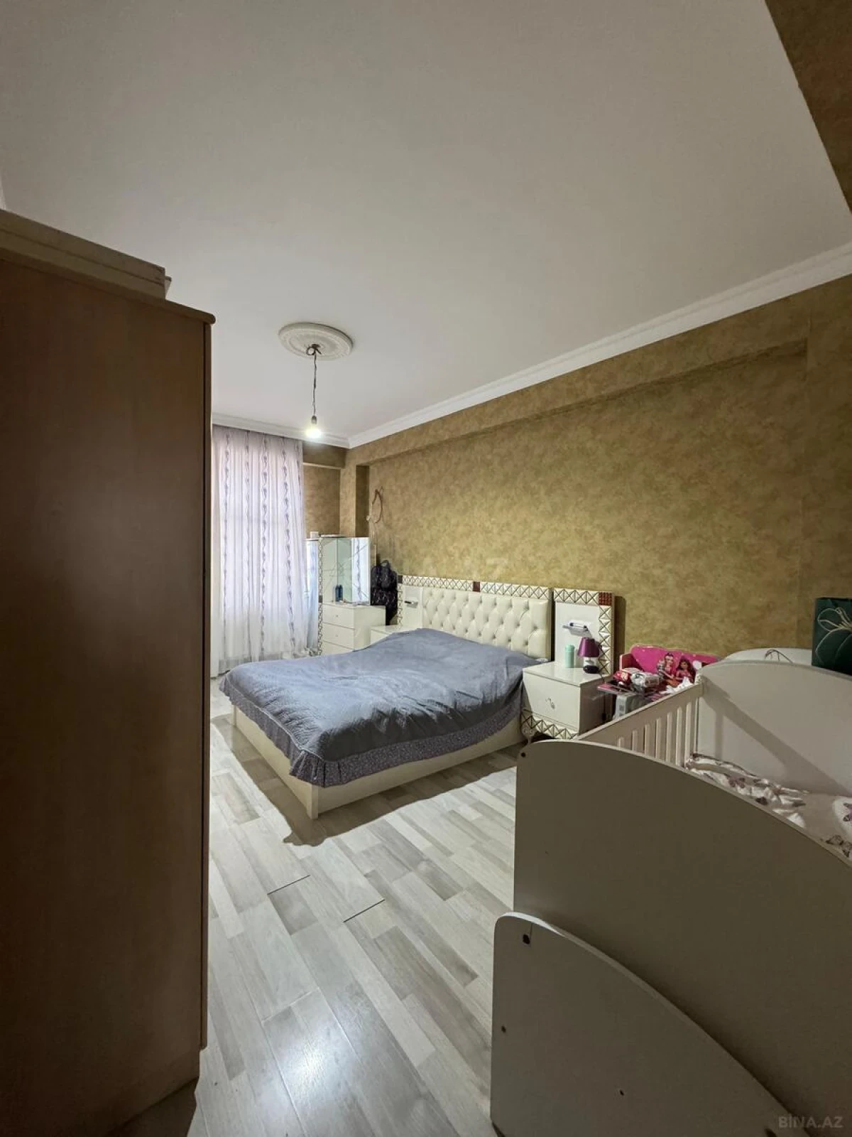 Satılır 3 otaqlı mənzil 104 m²