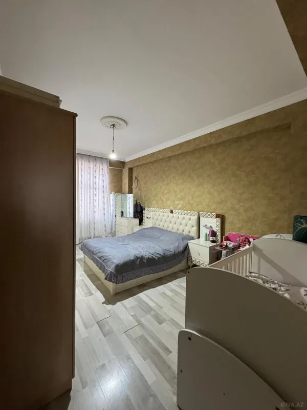 Satılır 3 otaqlı mənzil 104 m²