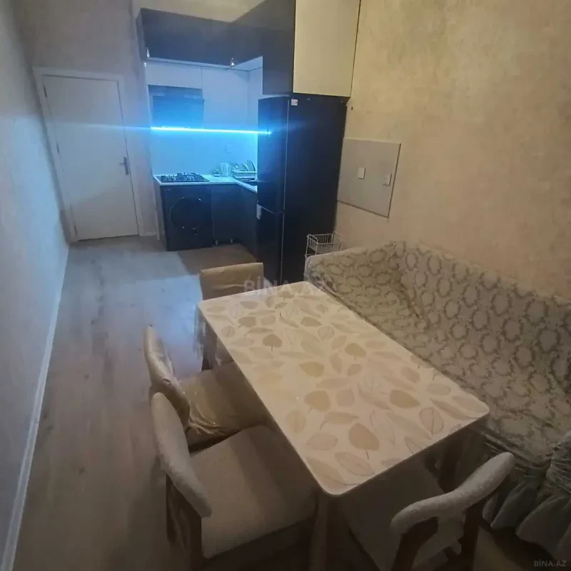 Kirayə verilir 2 otaqlı mənzil 72 m²