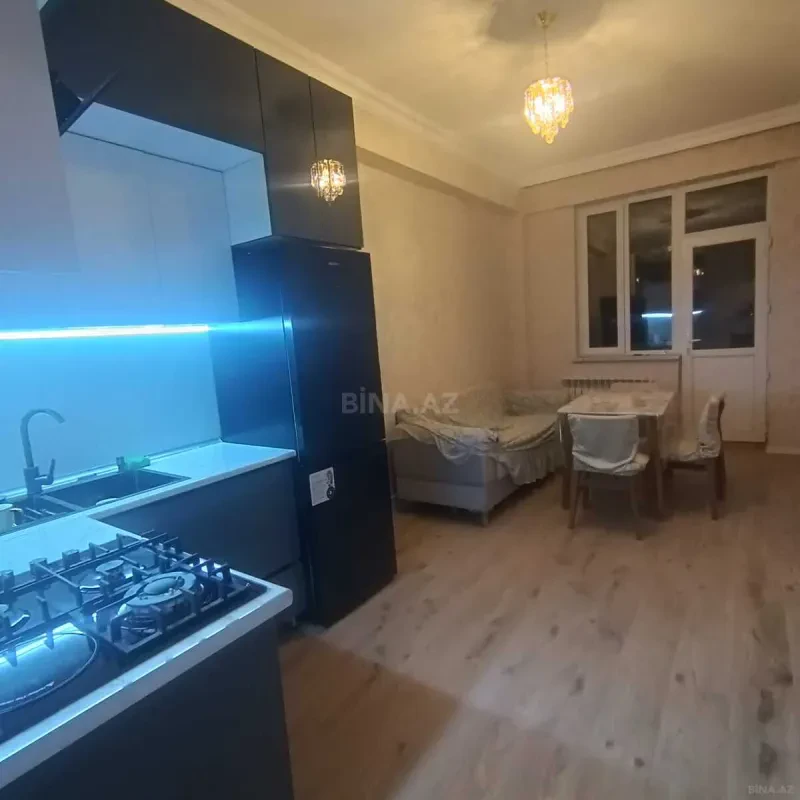 Kirayə verilir 2 otaqlı mənzil 72 m²