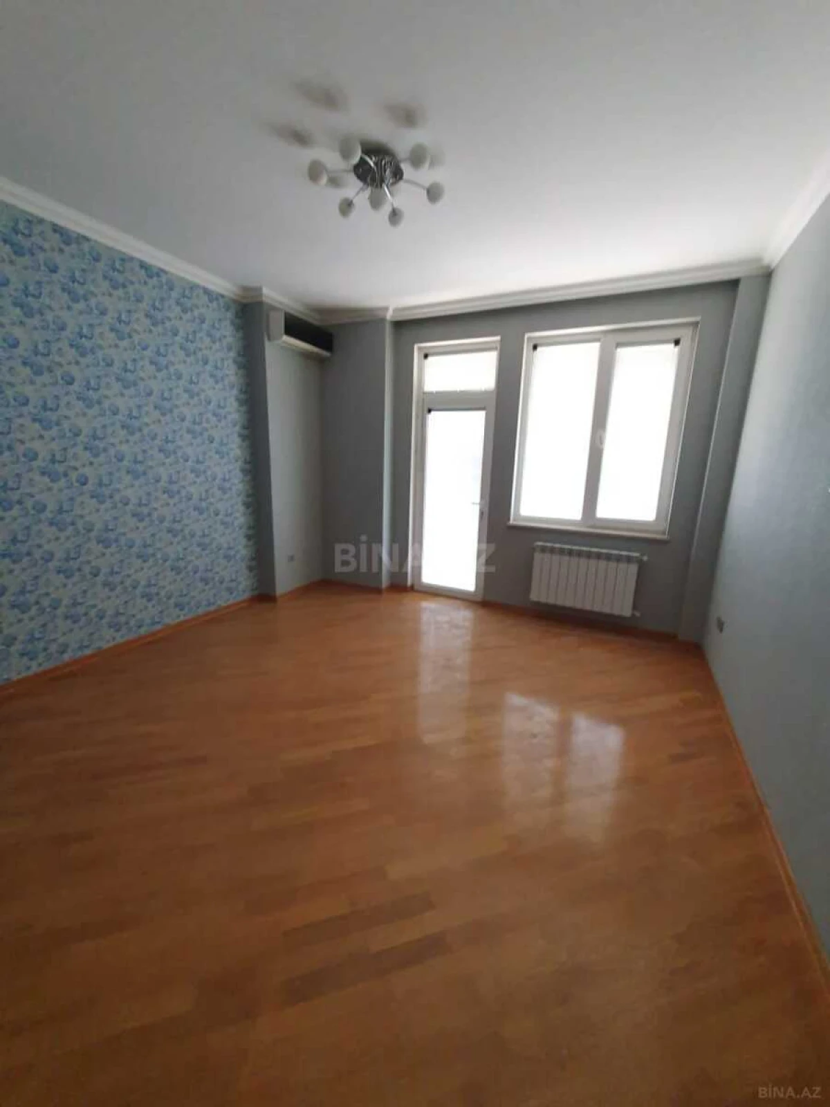 Kirayə verilir 4 otaqlı mənzil 220 m²