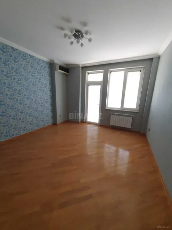 Kirayə verilir 4 otaqlı mənzil 220 m²