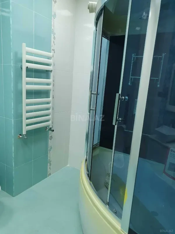 Kirayə verilir 4 otaqlı mənzil 220 m²