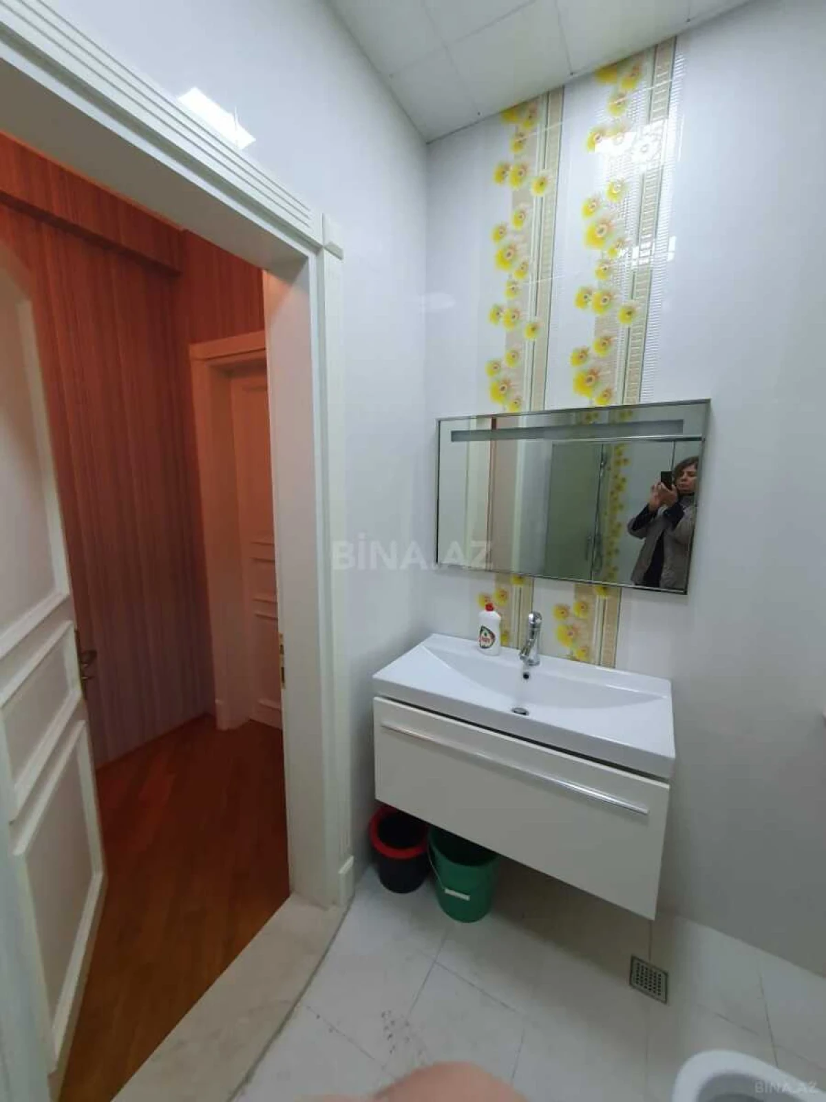 Kirayə verilir 4 otaqlı mənzil 220 m²
