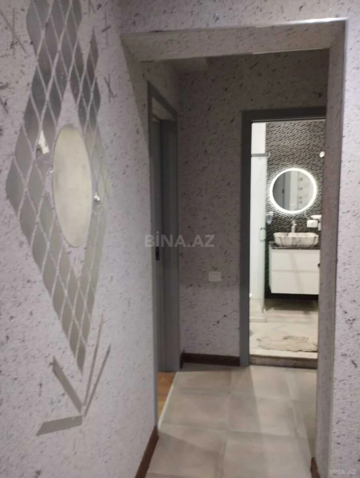 Kirayə verilir 3 otaqlı mənzil 165 m²