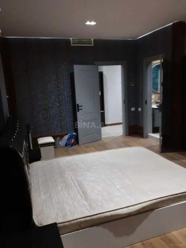 Kirayə verilir 3 otaqlı mənzil 165 m²