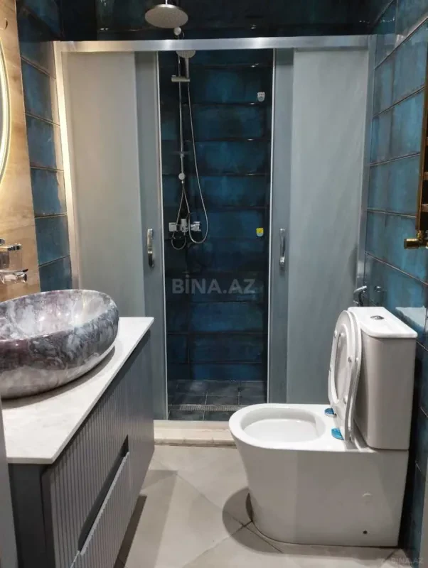 Kirayə verilir 3 otaqlı mənzil 165 m²