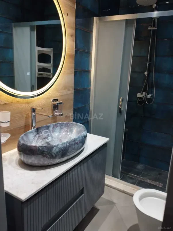 Kirayə verilir 3 otaqlı mənzil 165 m²