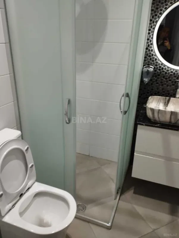 Kirayə verilir 3 otaqlı mənzil 165 m²