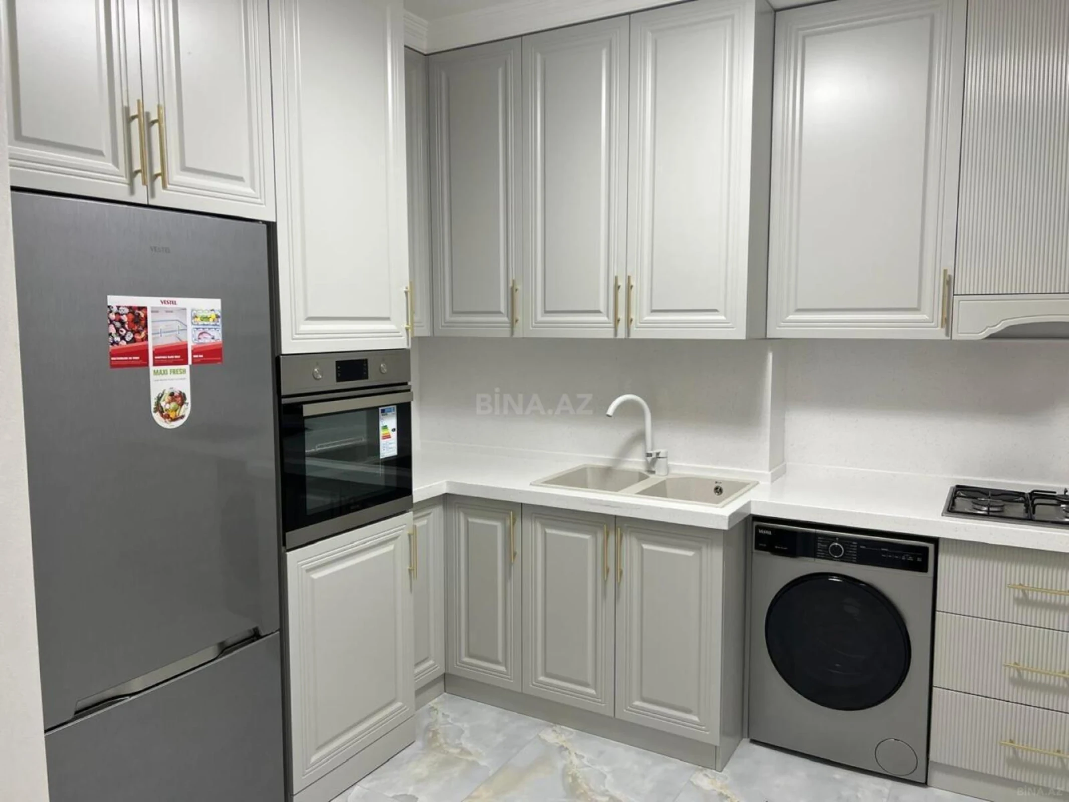 Kirayə verilir 2 otaqlı mənzil 70 m²