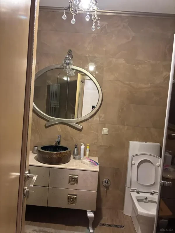 Kirayə verilir 3 otaqlı mənzil 170 m²