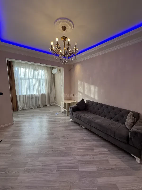 Kirayə verilir 2 otaqlı mənzil 55 m²