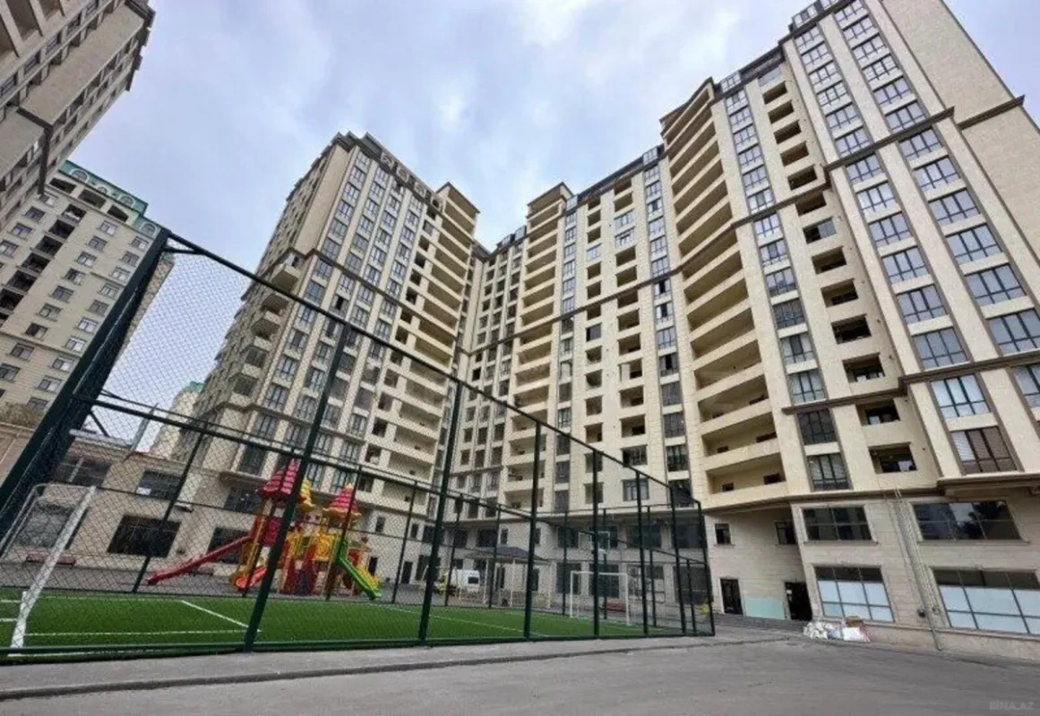 Kirayə verilir 2 otaqlı mənzil 70 m²
