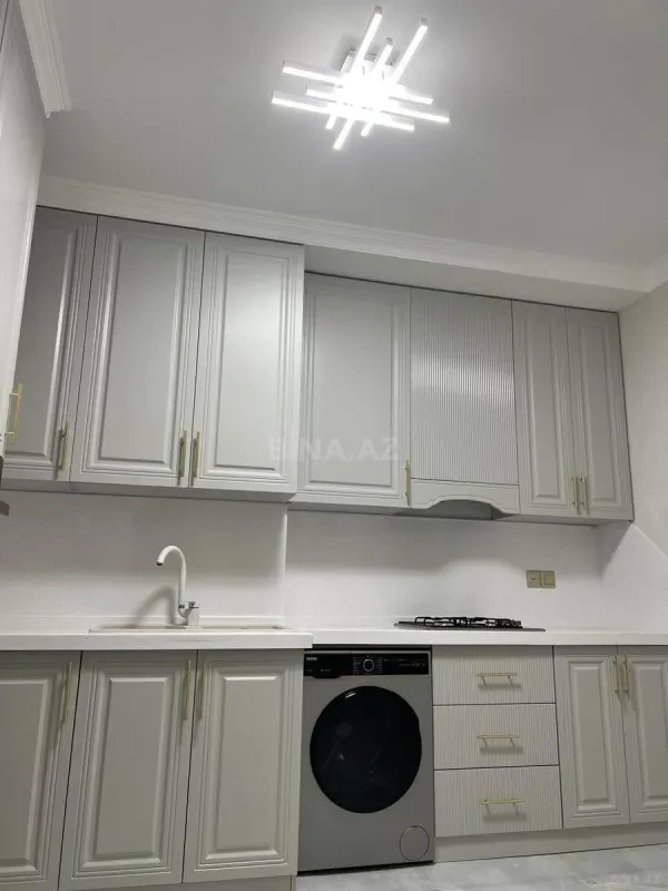 Kirayə verilir 2 otaqlı mənzil 70 m²