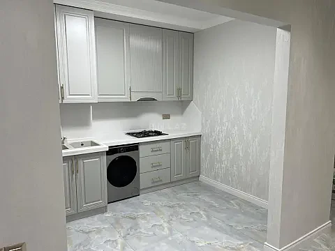 Kirayə verilir 2 otaqlı mənzil 70 m²