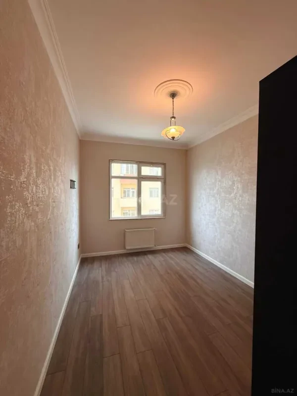 Satılır 3 otaqlı mənzil 120 m²