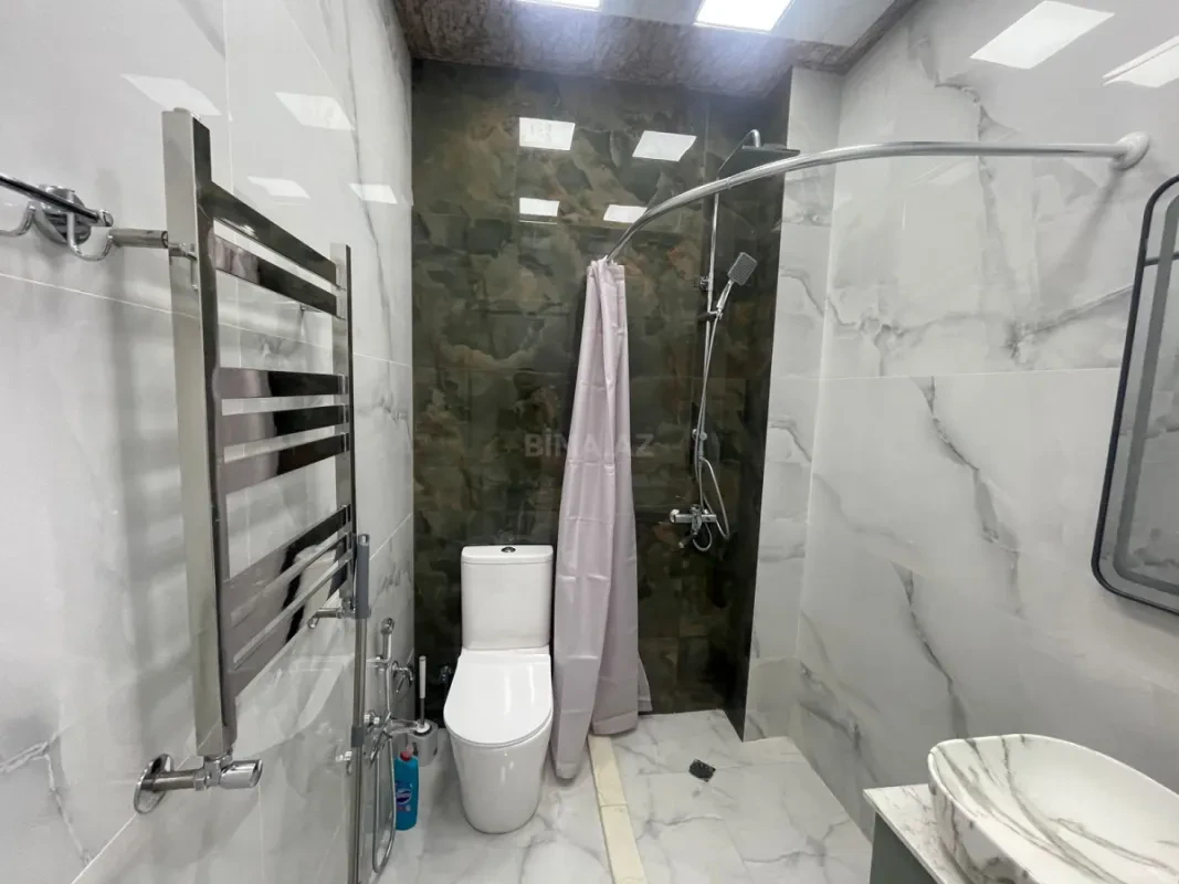 Kirayə verilir 2 otaqlı mənzil 66 m²