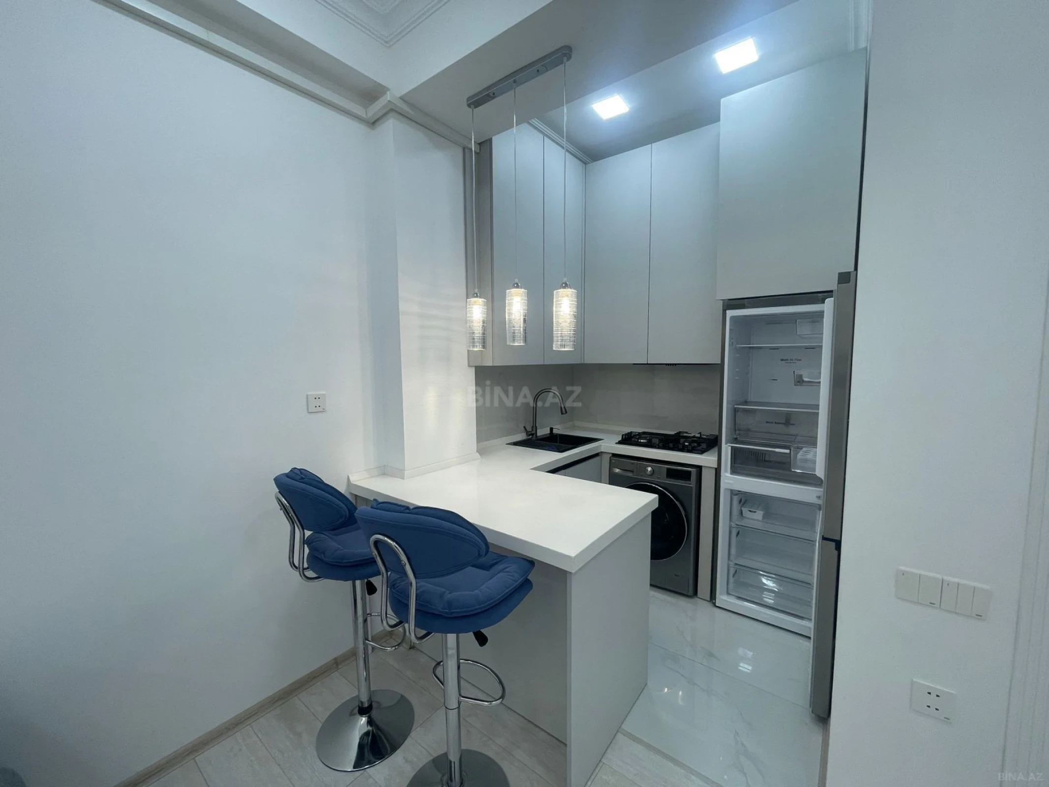Kirayə verilir 2 otaqlı mənzil 66 m²