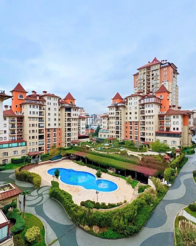 Kirayə verilir 5 otaqlı mənzil 280 m²