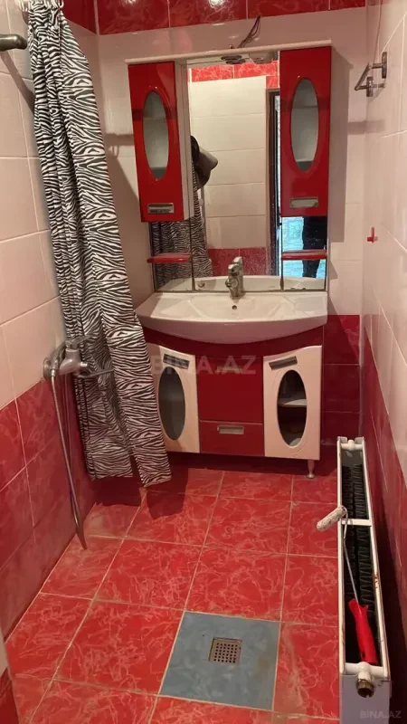Kirayə verilir 2 otaqlı mənzil 40 m²