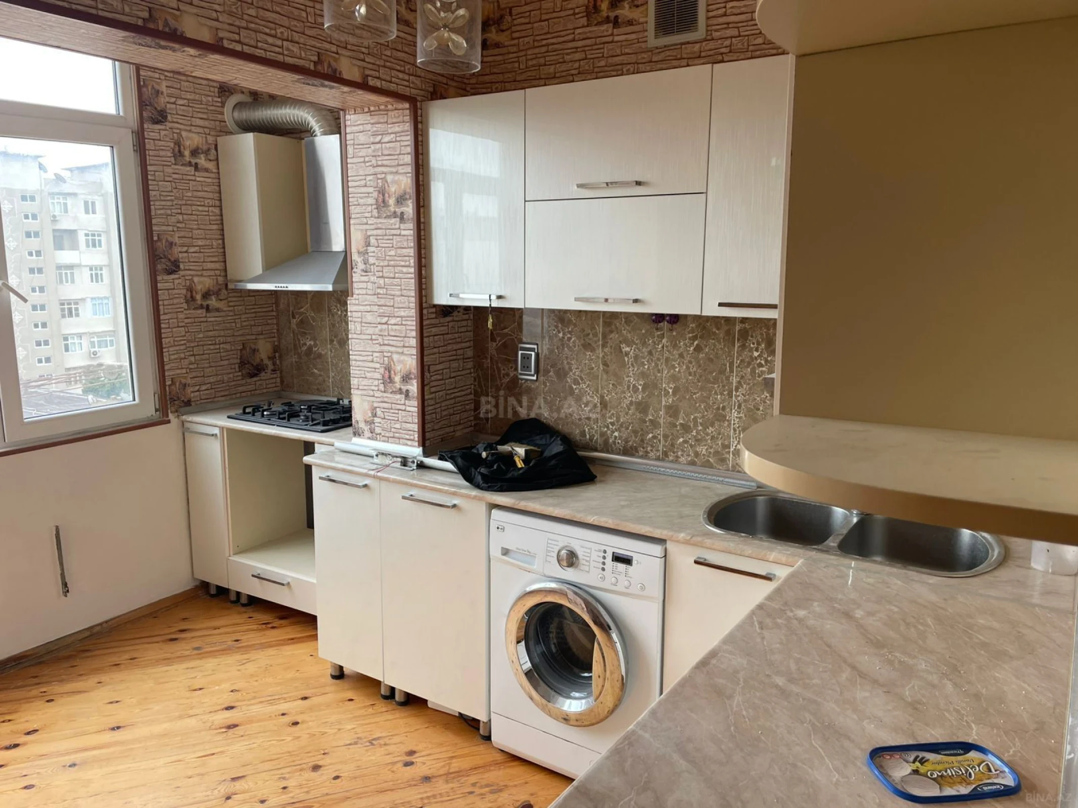 Kirayə verilir 2 otaqlı mənzil 40 m²