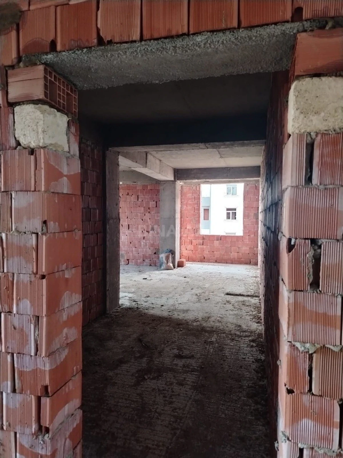 Satılır 1 otaqlı mənzil 51 m²