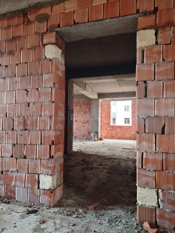 Satılır 1 otaqlı mənzil 51 m²